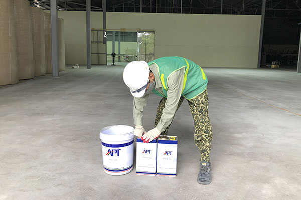Pha sơn lót epoxy PS50.
