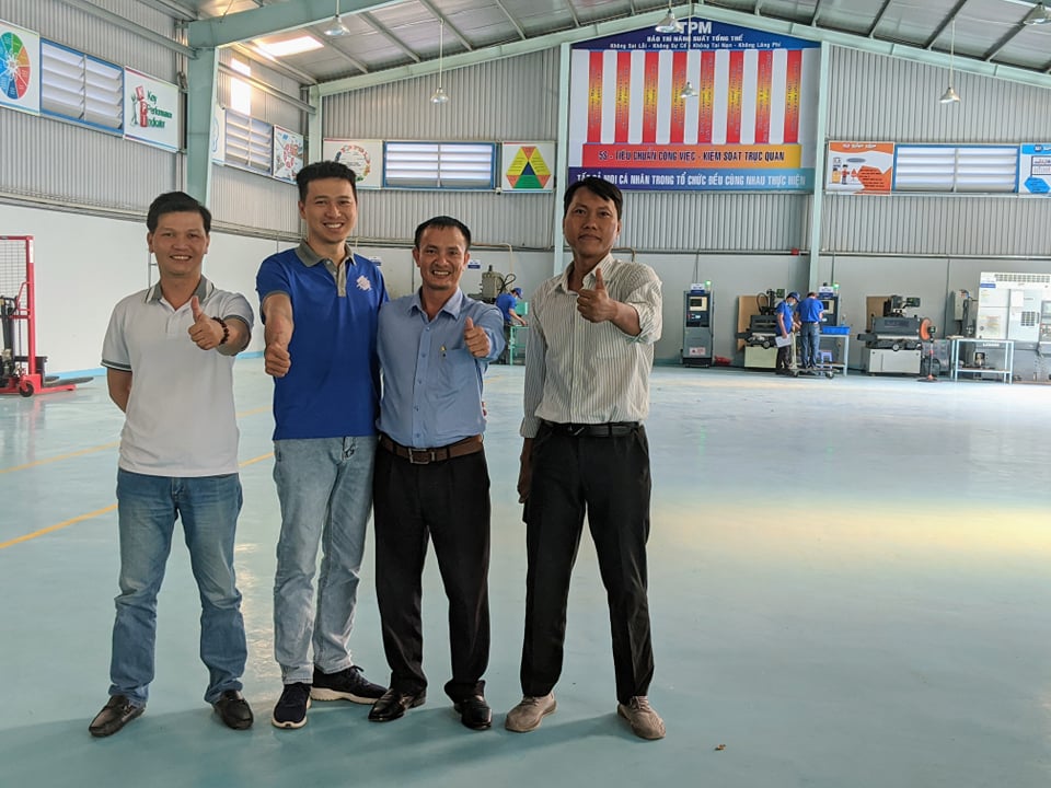 HOẠT ĐỘNG THAM QUAN NHÀ MÁY - CÔNG TY VN-TECH HOẠT ĐỘNG THAM QUAN NHÀ MÁY - CÔNG TY VN-TECH