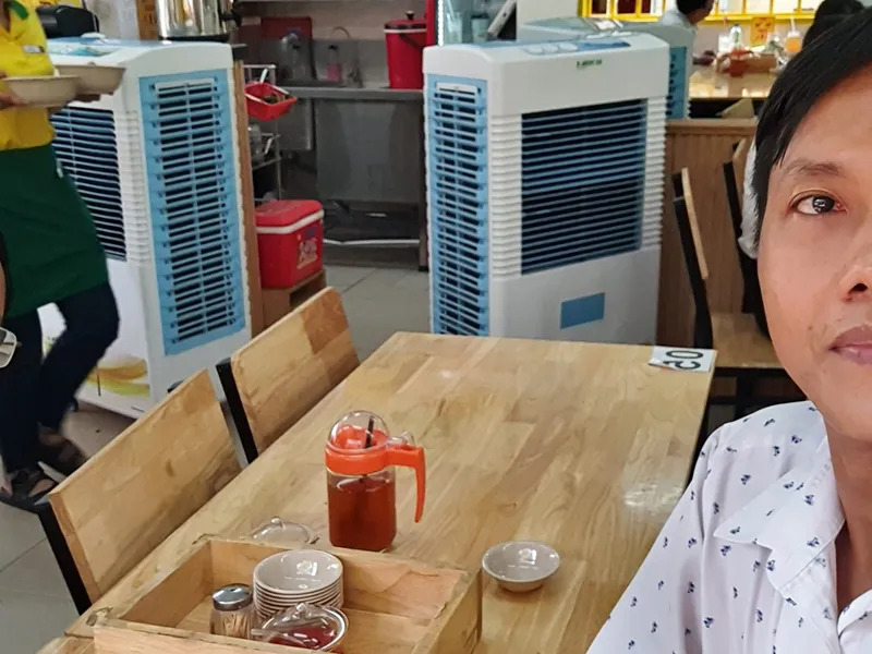 HOẠT ĐỘNG DÙNG CƠM THÂN MẬT VỚI CÁC CEO
