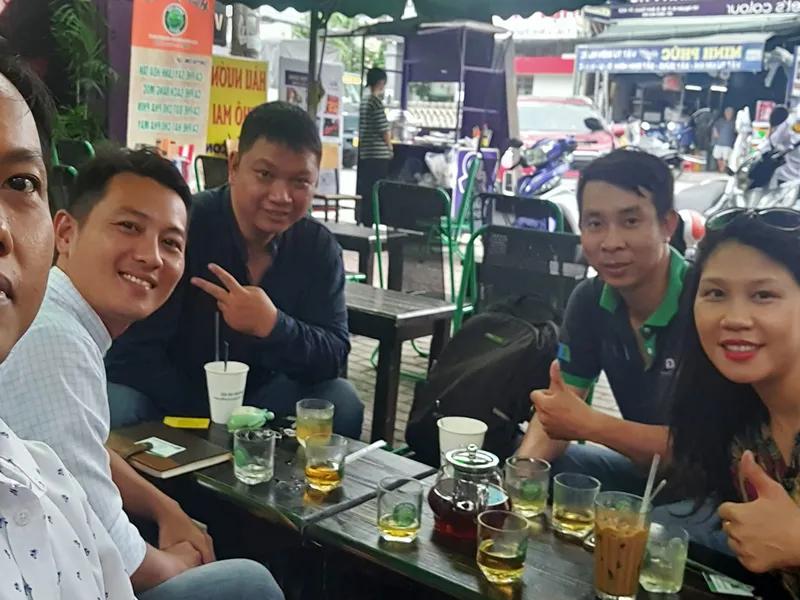 HOẠT ĐỘNG CÀ PHÊ HẰNG TUẦN VỚI CÁC CEO