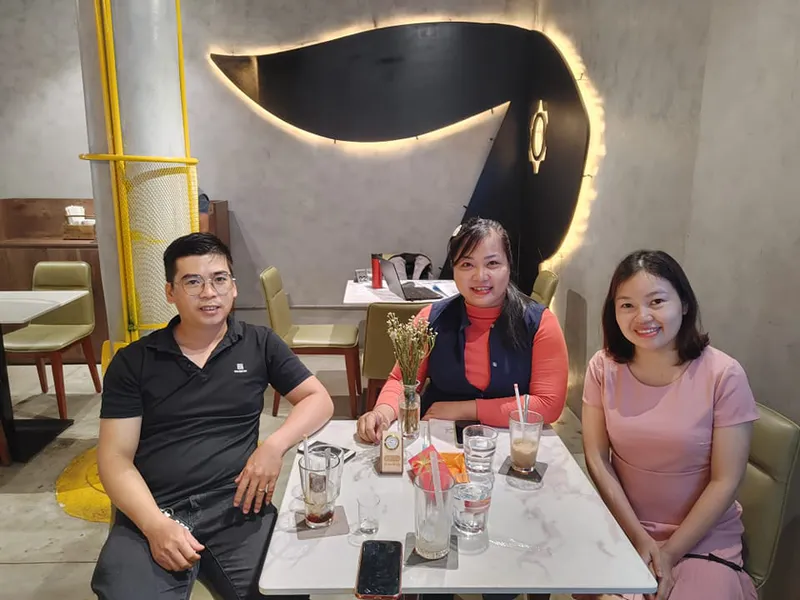 CÀ PHÊ 1:1 CEO CÔNG TY FUNIGIFT