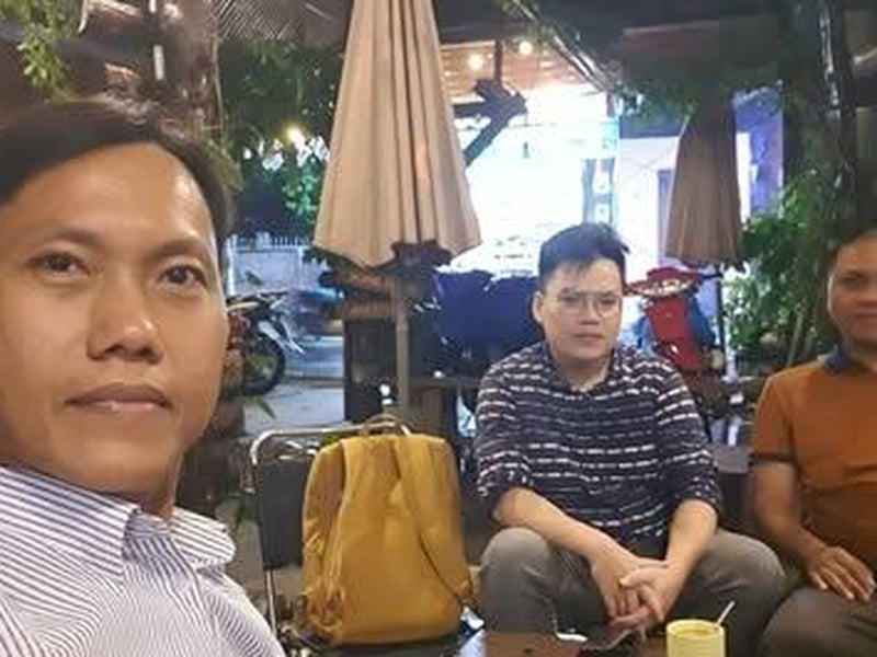 Có lịch với ban Thư Ký để review các công việc và KH sắp tới