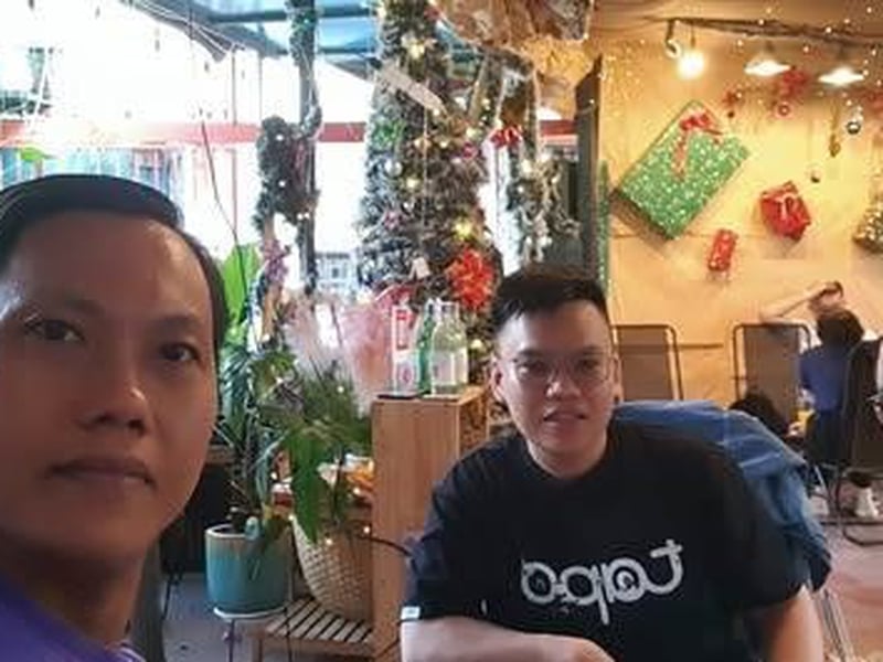 Cà phê với ban Thư Ký - ban Đầu Tư Tài Chính