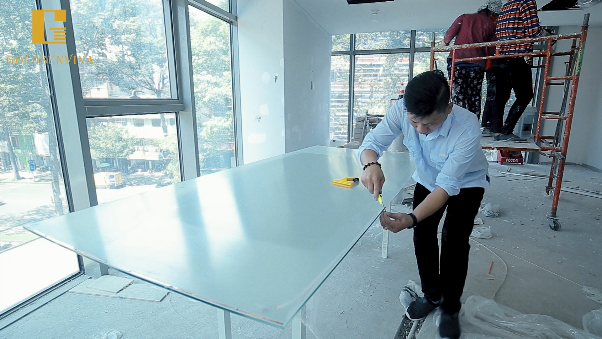 Film kính điện thông minh dễ dàng xử lý nên thời gian thi công nhanh chóng Film kính điện thông minh dễ dàng xử lý nên thời gian thi công nhanh chóng