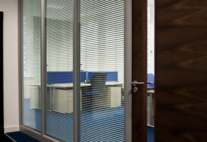 Rèm màu ghi được đánh giá là xu hướng hot nhất vào năm nay Rèm màu ghi được đánh giá là xu hướng hot nhất vào năm nay