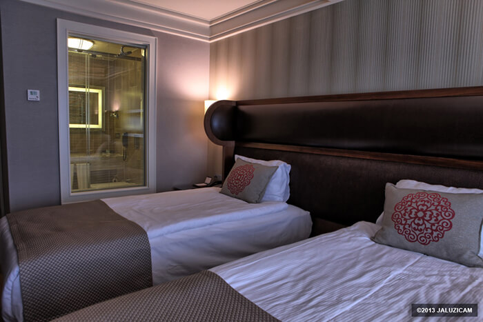 Sở hữu một không gian riêng tư khi lắp đặt rèm trong kính chất lượng Sở hữu một không gian riêng tư khi lắp đặt rèm trong kính chất lượng