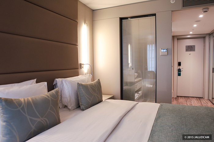 Rèm trong kính hộp từ Goldsunvina được thiết kế tỉ mỉ, chi tiết  Rèm trong kính hộp từ Goldsunvina được thiết kế tỉ mỉ, chi tiết