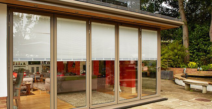 Rèm kính trong suốt như điểm nhấn mới mẻ trong thiết kế Rèm kính trong suốt như điểm nhấn mới mẻ trong thiết kế