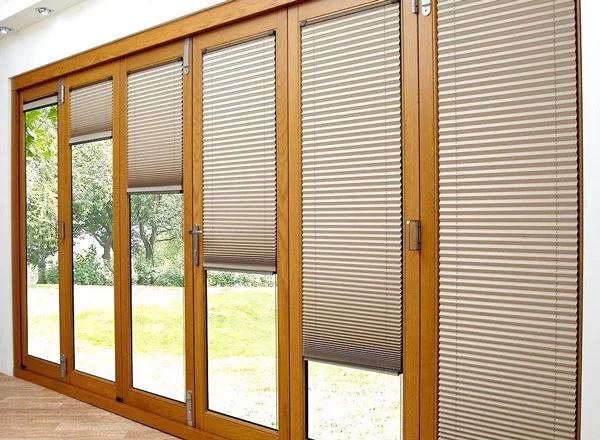 Rèm trong kính kết hợp với nhôm cao cấp là giải pháp thông minh Rèm trong kính kết hợp với nhôm cao cấp là giải pháp thông minh