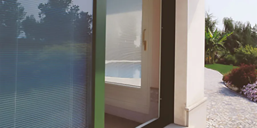 Khắc phục vài sự cố thường gặp với rèm trong kính hộp 2 lớp