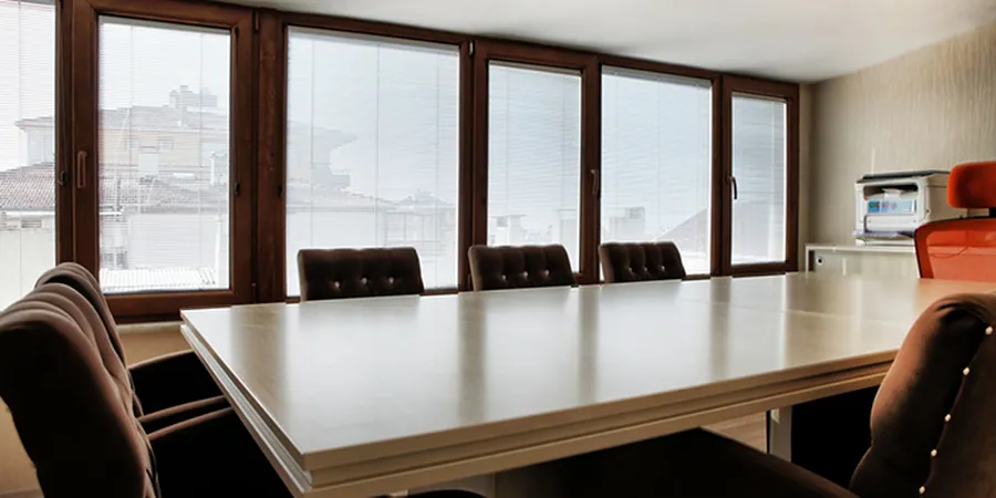 Rèm trong kính hộp - Ứng dụng hoàn hảo cho công trình y tế