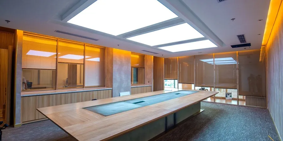 Nhận xét rèm trong hộp kính của người tiêu dùng