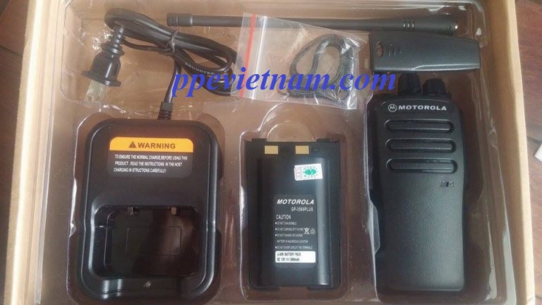 MÁY BỘ ĐÀM CẦM TAY TIỆN DỤNG MOTOROLA  GP910
