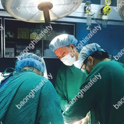 KHẨU TRANH PHẪU THUẬT-DÂY MÓC TAI CHÍNH HÃNG