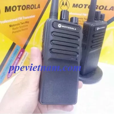 MÁY BỘ ĐÀM CẦM TAY TIỆN DỤNG MOTOROLA  GP910