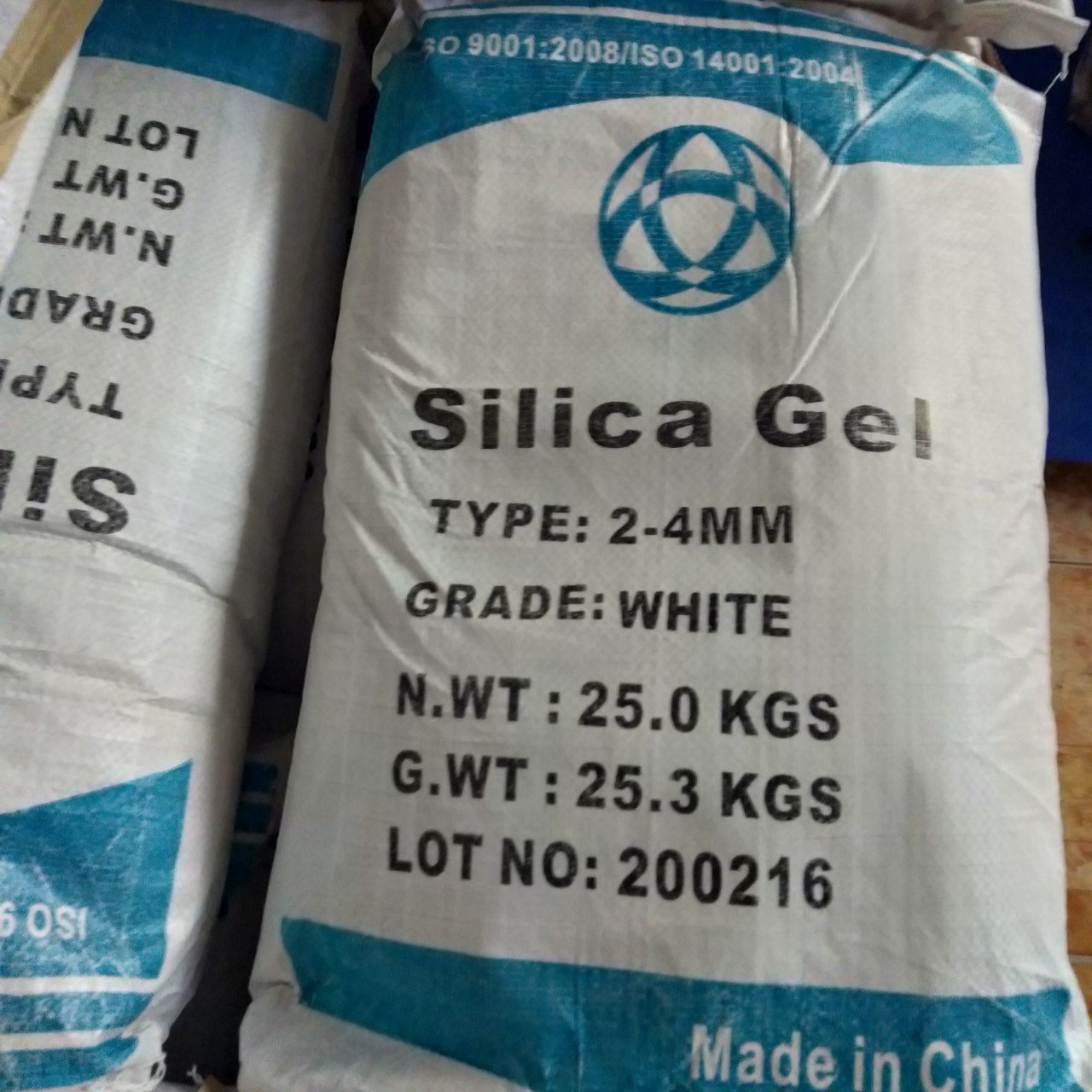 Hạt hút ẩm Silica gel  trắng, trong-25kg/ bao