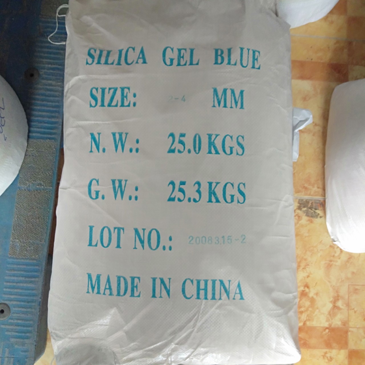 Hạt hút ẩm Silicagel xanh Hạt hút ẩm Silicagel xanh