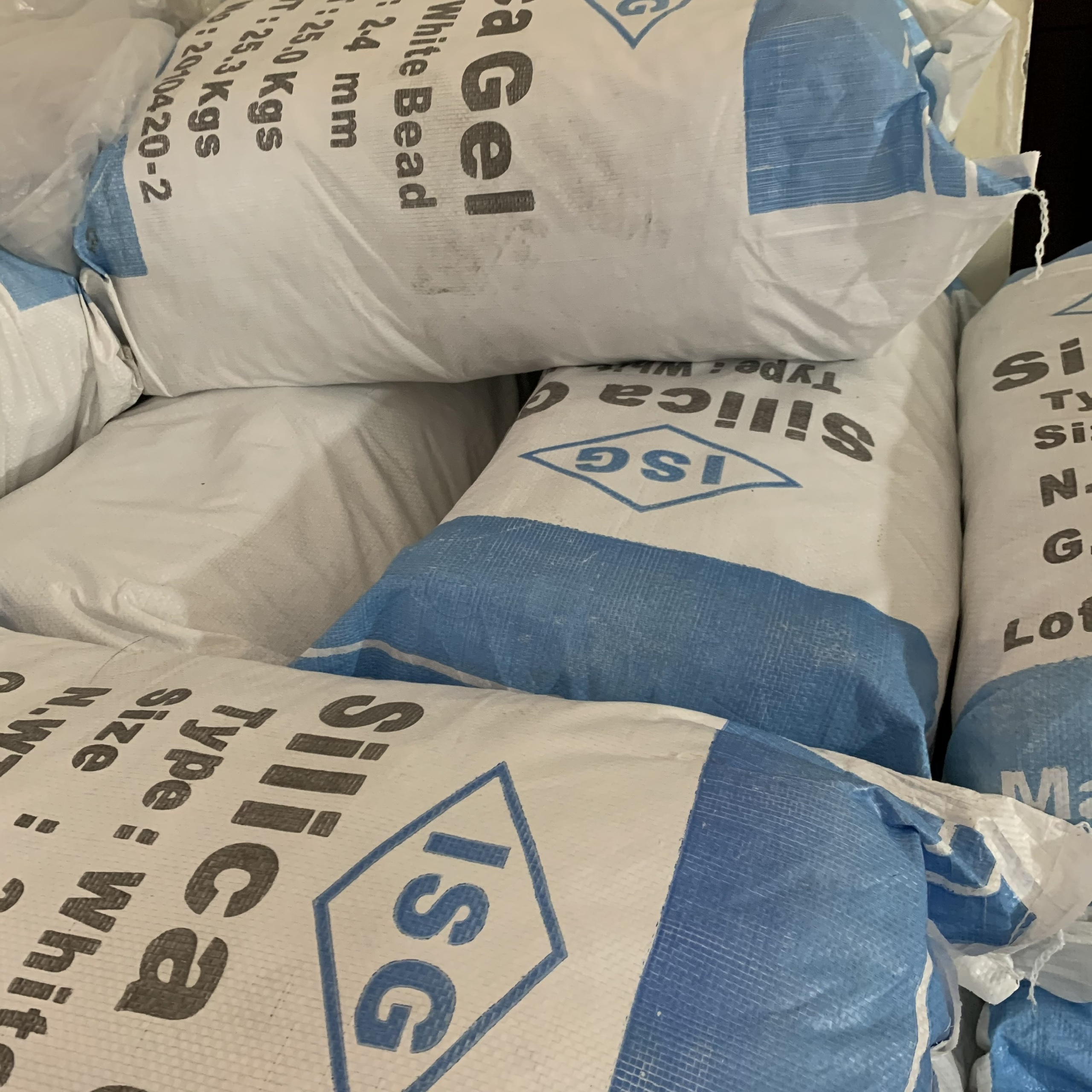 Hạt hút ẩm Silica gel Hạt hút ẩm Silica gel