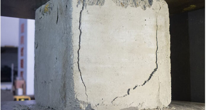 Xử lý sự cố nứt bê tông bằng phương pháp giảm nội lực của kết cấu Xử lý sự cố nứt bê tông bằng phương pháp giảm nội lực của kết cấu