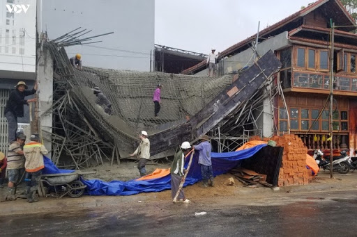 Nguyên nhân thường gặp trong sửa chữa nhà của sự cố sập đổ Nguyên nhân thường gặp trong sửa chữa nhà của sự cố sập đổ