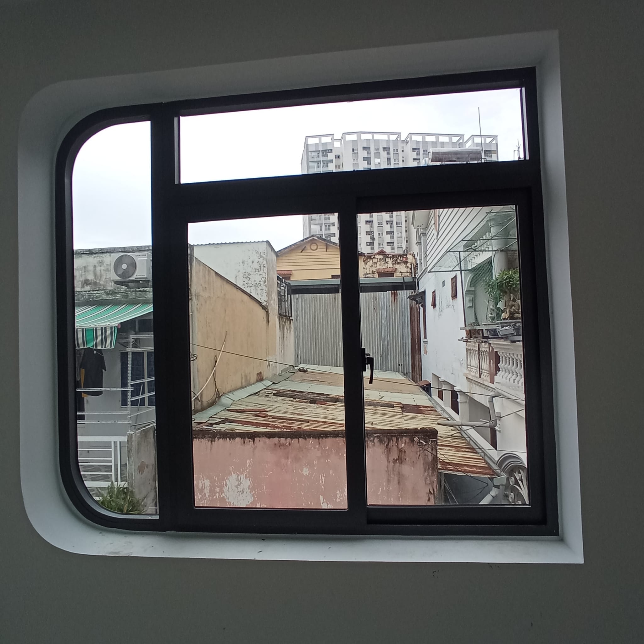 Dịch vụ thi công cửa sổ nhôm kính tại Biên Hòa Dịch vụ thi công cửa sổ nhôm kính tại Biên Hòa