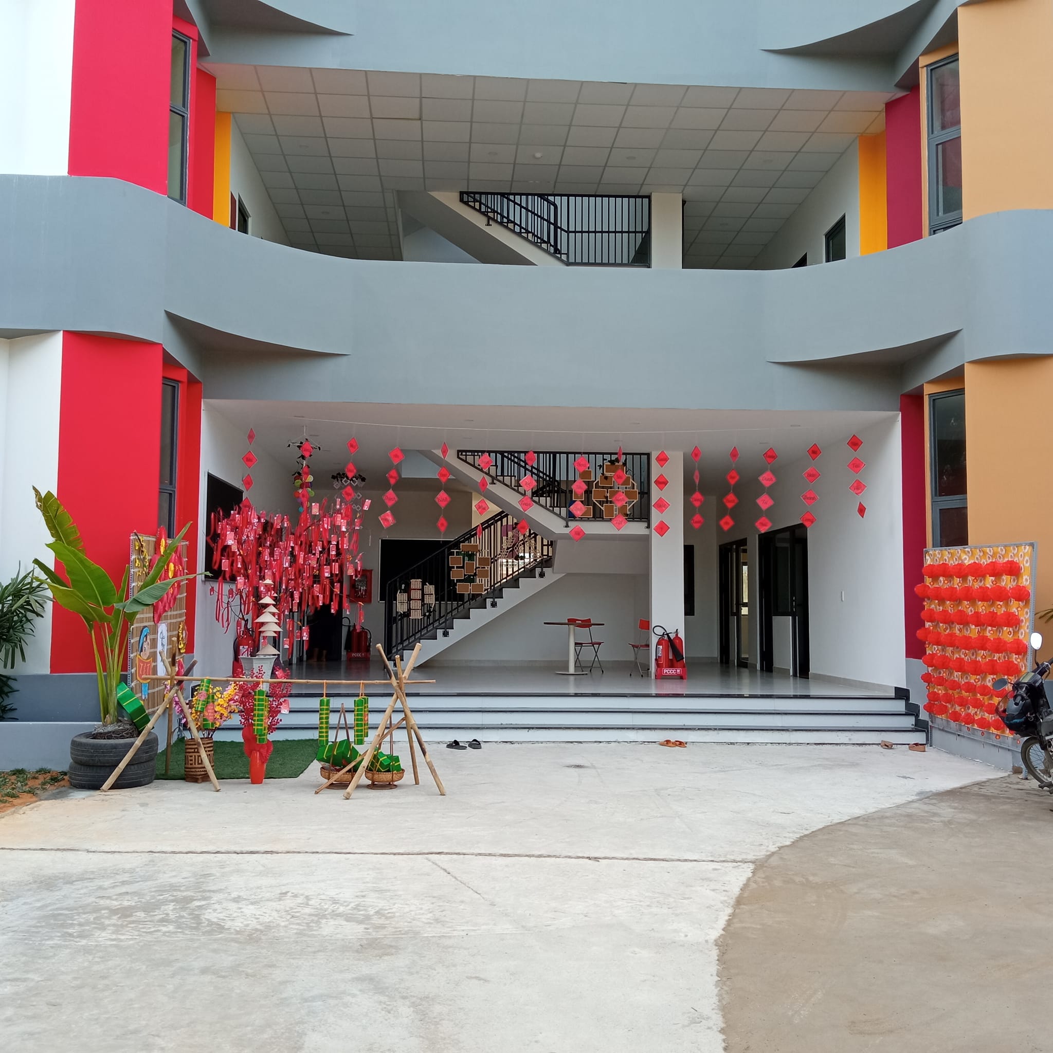 Thợ Thi Công Nhôm Kính Tại Biên Hòa Đồng Nai Thợ Thi Công Nhôm Kính Tại Biên Hòa Đồng Nai