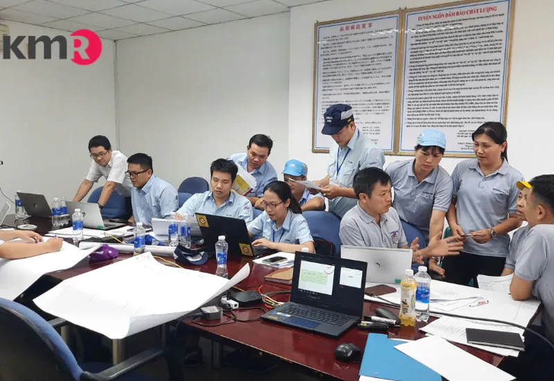 NGÀY 20/03/2025 KMR ACADEMY TỔ CHỨC KHÓA ĐÀO TẠO NHẬN DIỆN MỐI NGUY & ĐÁNH GIÁ RỦI RO THEO ISO 45001:2018 CHO TẬP ĐOÀN AUREOLE TẠI TỈNH ĐỒNG NAI NGÀY 20/03/2025 KMR ACADEMY TỔ CHỨC KHÓA ĐÀO TẠO NHẬN DIỆN MỐI NGUY & ĐÁNH GIÁ RỦI RO THEO ISO 45001:2018 CHO TẬP ĐOÀN AUREOLE TẠI TỈNH ĐỒNG NAI
