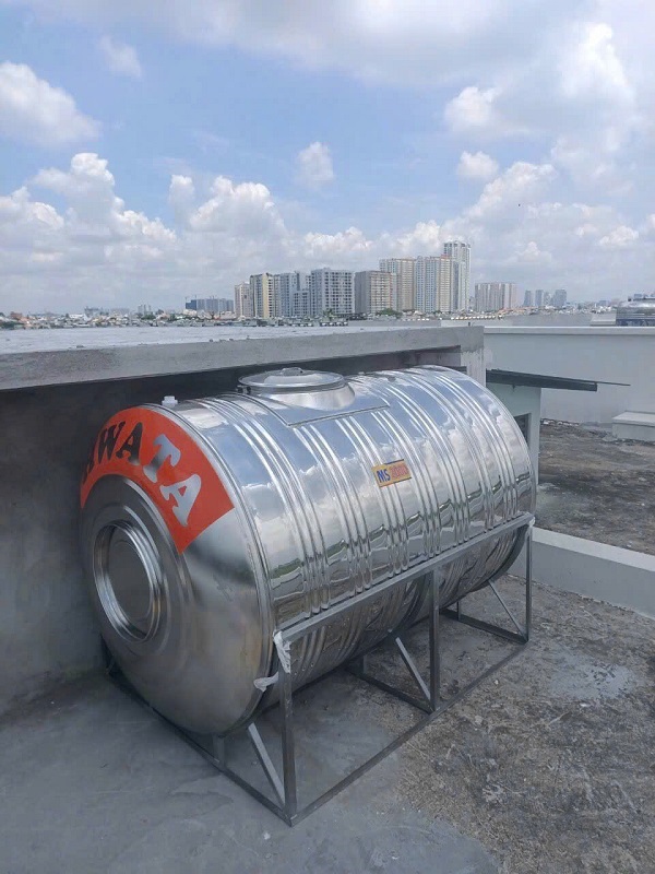 Bồn inox Hwata 2,000L Ngang, Inox SUS 304 BH 12 năm Bồn inox Hwata 2,000L Ngang, Inox SUS 304 BH 12 năm