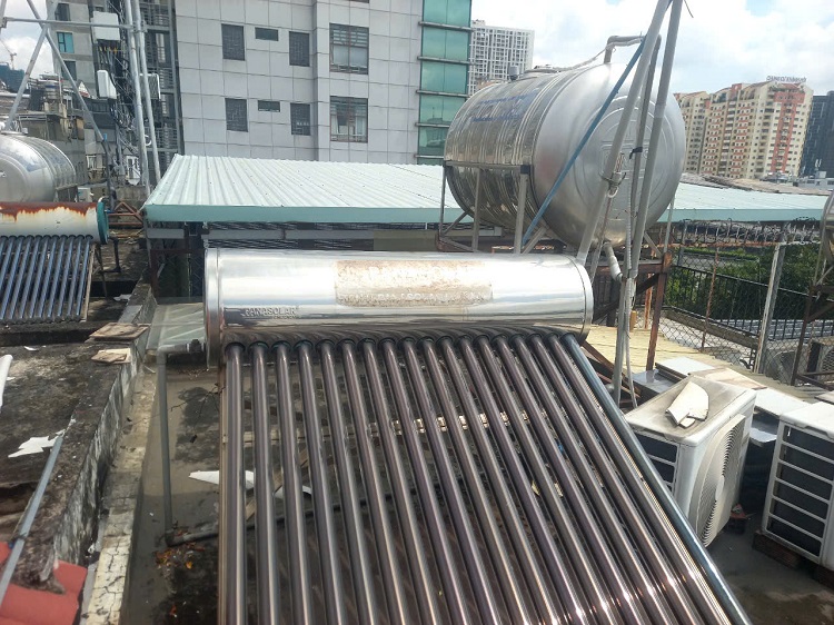 Bình bảo ôn nước nóng cũ bị chảy nước Bình bảo ôn nước nóng cũ bị chảy nước