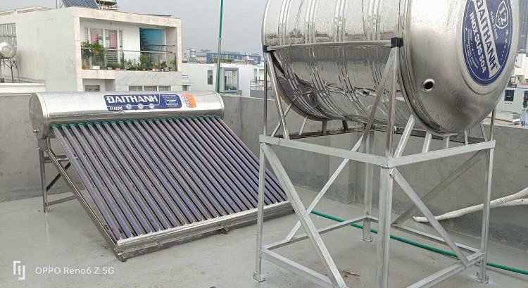 Hình ảnh lắp đặt thực tế Thay Bình bảo ôn Máy nước nóng mặt trời Đại Thành Hình ảnh lắp đặt thực tế Thay Bình bảo ôn Máy nước nóng mặt trời Đại Thành