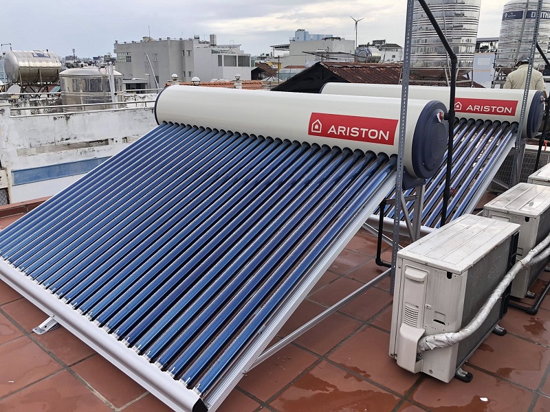 Năng lượng mặt trời Ariston 300L-28 ống F58 ECO2 tại TP.HCM Năng lượng mặt trời Ariston 300L-28 ống F58 ECO2 tại TP.HCM