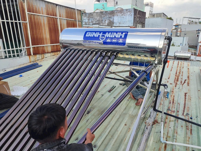 Hoàn thiện Thay Bình bảo ôn Máy nước nóng Hoàn thiện Thay Bình bảo ôn Máy nước nóng