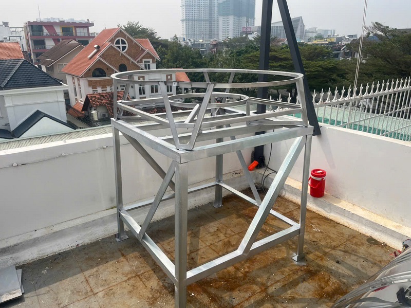 Hàn chân kẽm Bồn nước inox 2000L Hàn chân kẽm Bồn nước inox 2000L