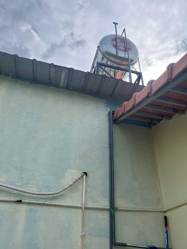 Thi công đường ống nước Nóng và Lạnh Thi công đường ống nước Nóng và Lạnh