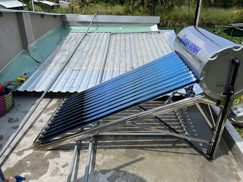 Năng lượng mặt trời Bình Minh 130L-12 ống F58 tại Hóc Môn Năng lượng mặt trời Bình Minh 130L-12 ống F58 tại Hóc Môn