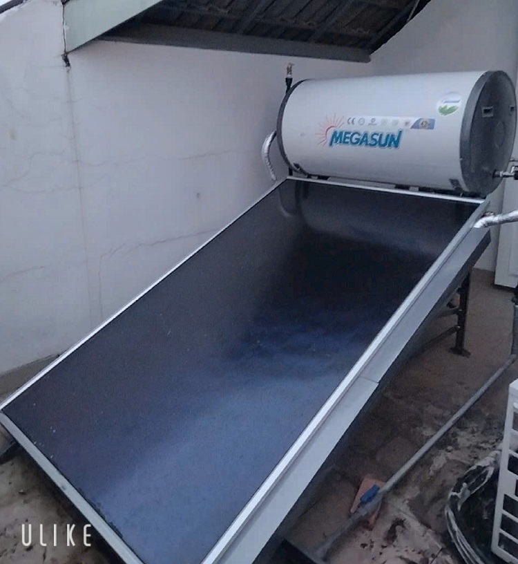 Bàn giao Máy nước nóng mặt trời tấm phẳng Megasun 150l Chịu áp Bàn giao Máy nước nóng mặt trời tấm phẳng Megasun 150l Chịu áp