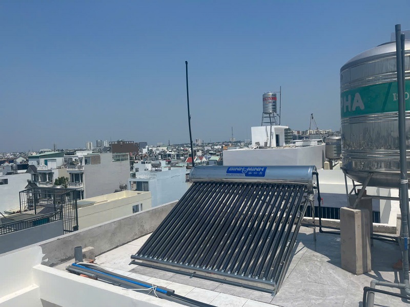 Máy nước nóng năng lượng mặt trời Bình Minh 250L-24 ống tại Gò Vấp Máy nước nóng năng lượng mặt trời Bình Minh 250L-24 ống tại Gò Vấp