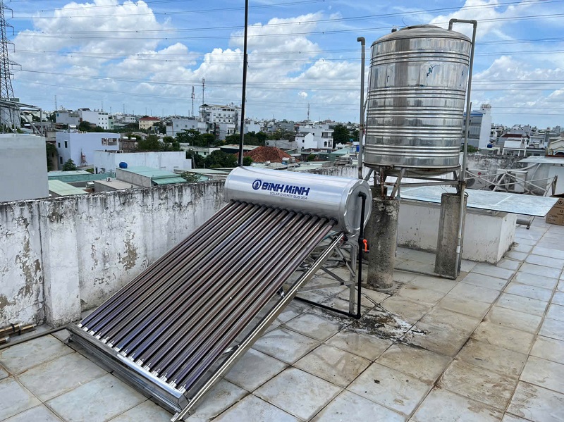 Lắp Máy nước nóng mặt trời Bình Minh 160L-15 ống tại Gò Vấp Lắp Máy nước nóng mặt trời Bình Minh 160L-15 ống tại Gò Vấp