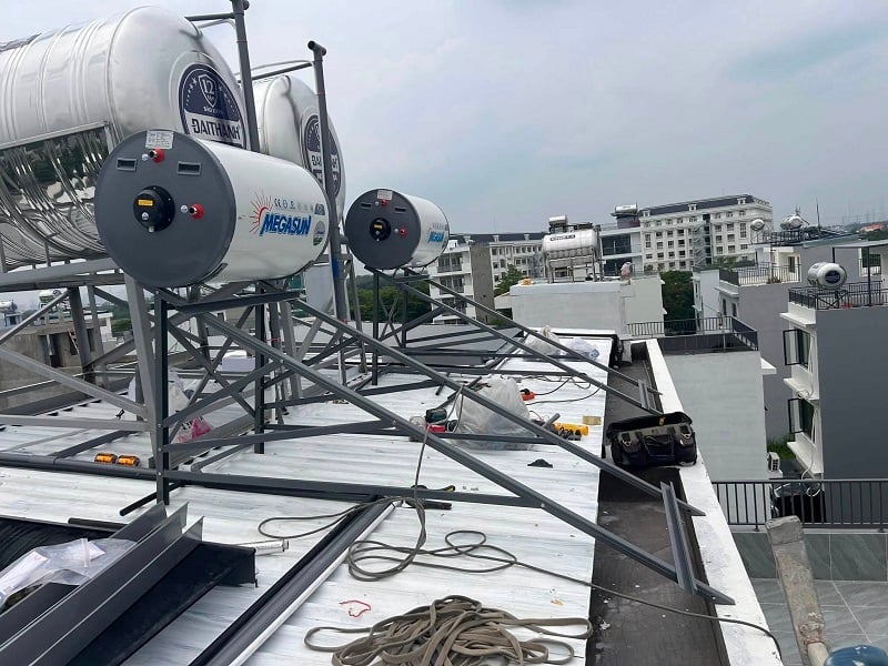 Lắp BBO Máy nước nóng Tấm phẳng Megasun
