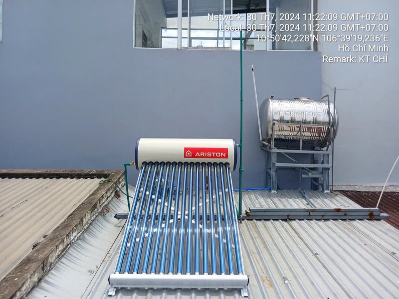 Máy nước nóng năng lượng mặt trời Ariston 132l tại TPHCM Máy nước nóng năng lượng mặt trời Ariston 132l tại TPHCM