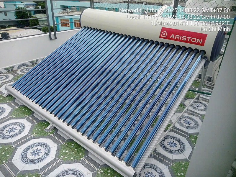 Máy nước nóng năng lượng mặt trời Ariston tại TPHCM Máy nước nóng năng lượng mặt trời Ariston tại TPHCM