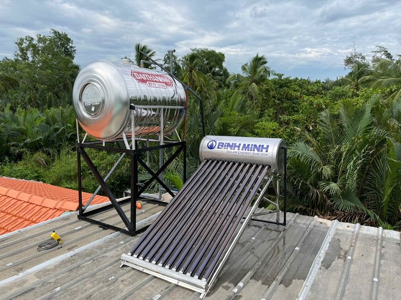 Máy NLMT Bình Minh 130L-12 ống I304, BH 05 năm Máy NLMT Bình Minh 130L-12 ống I304, BH 05 năm