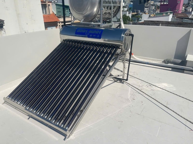 Lắp máy nước nóng mặt trời Bình Minh 180L Lắp máy nước nóng mặt trời Bình Minh 180L