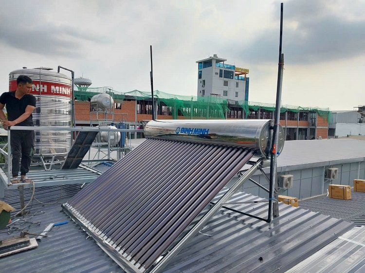 Máy năng lượng mặt trời Bình Minh 300l phù hợp GD Kinh Doanh Máy năng lượng mặt trời Bình Minh 300l phù hợp GD Kinh Doanh