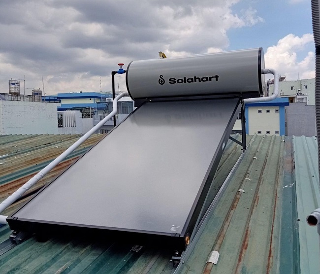 Lắp máy nước nóng mặt trời Solahart 150 lít trên mái tôn tiết kiệm chi phí và hiệu quả hơn Lắp máy nước nóng mặt trời Solahart 150 lít trên mái tôn tiết kiệm chi phí và hiệu quả hơn