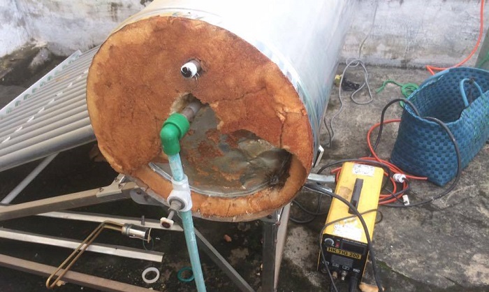 Kĩ thuật sửa Bình bảo ôn máy nước nóng mặt trời chuyên nghiệp Kĩ thuật sửa Bình bảo ôn máy nước nóng mặt trời chuyên nghiệp