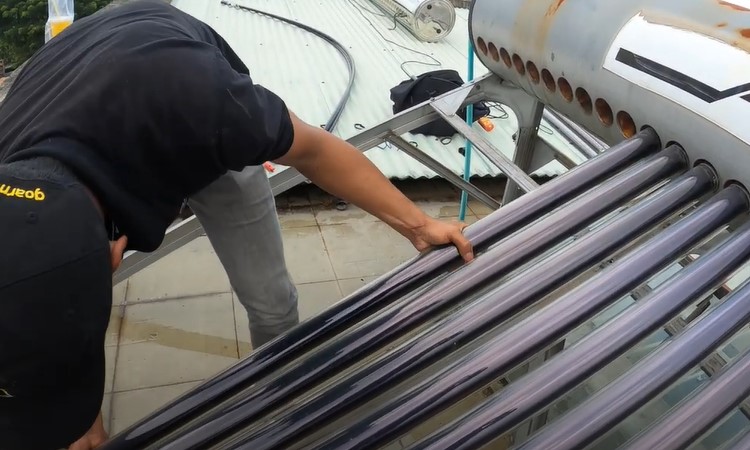 Các bước Thay Bình Bảo Ôn Máy Nước Nóng Các bước Thay Bình Bảo Ôn Máy Nước Nóng