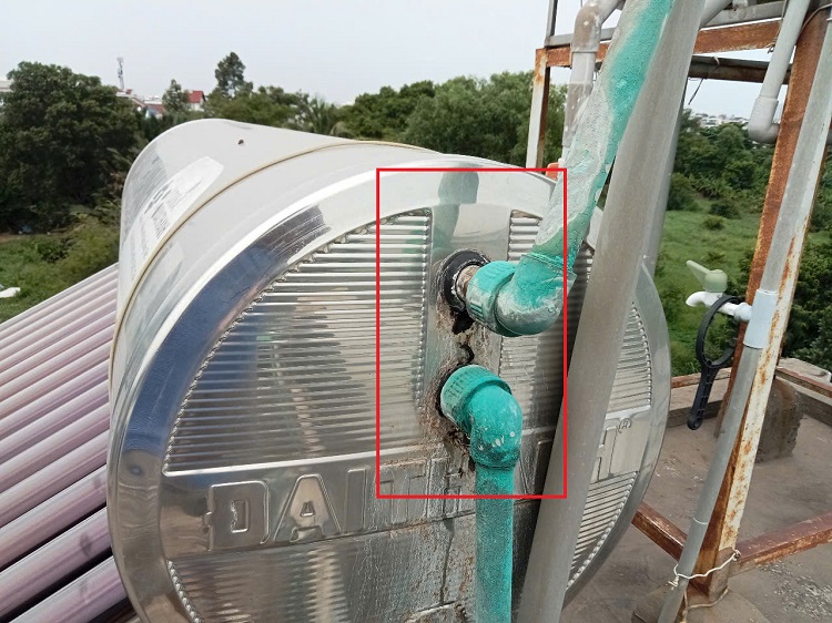 Bình bảo ôn bị rỉ nước lâu Năm Bình bảo ôn bị rỉ nước lâu Năm