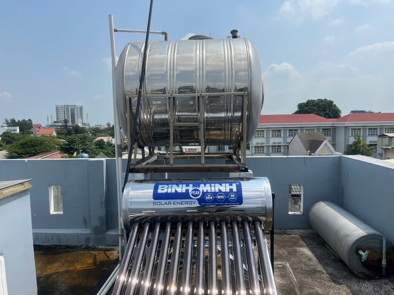 Thay mới Máy nước nóng năng lượng mặt trời Quận 12 Thay mới Máy nước nóng năng lượng mặt trời Quận 12