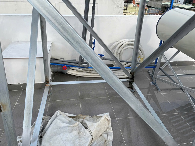 Thi công đường ống năng lượng Ariston 300L-28 ống F58 Thi công đường ống năng lượng Ariston 300L-28 ống F58